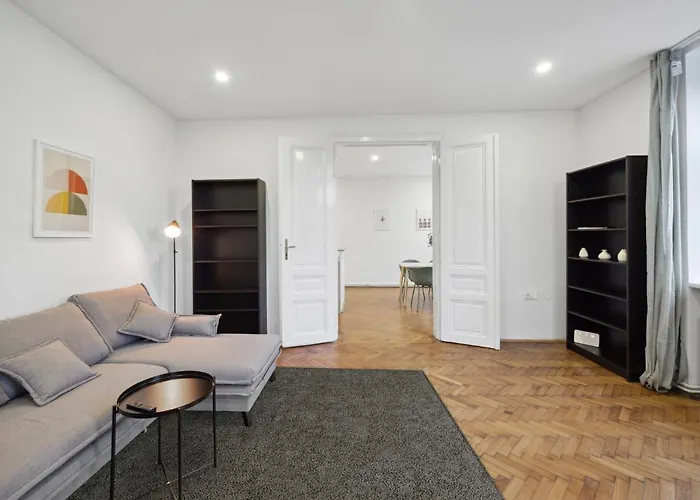 Big Spacious Central In Vienna
